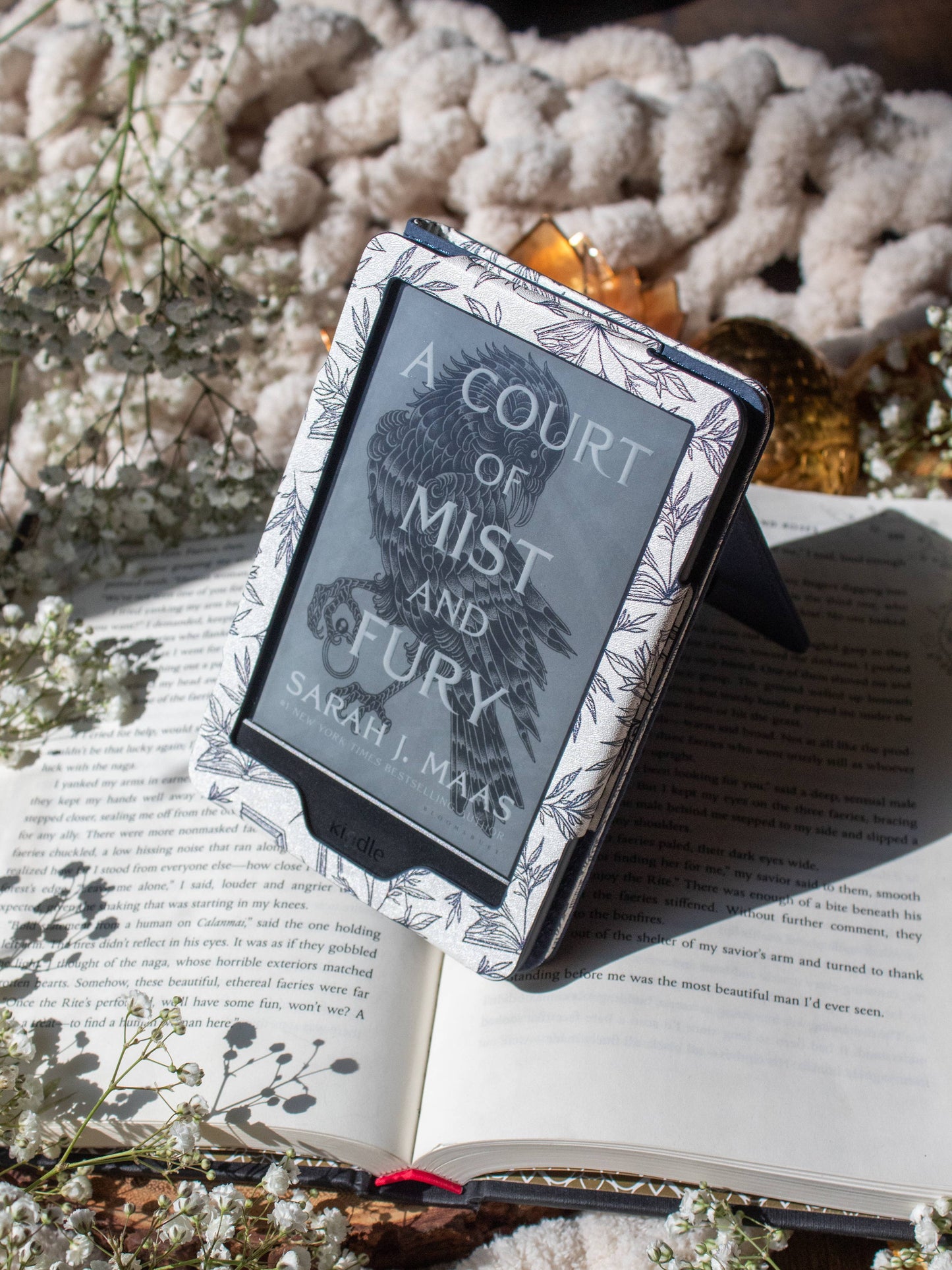 Porcelain Books Kindle Case for a 6.8" Kindle Paperwhite 11 generation