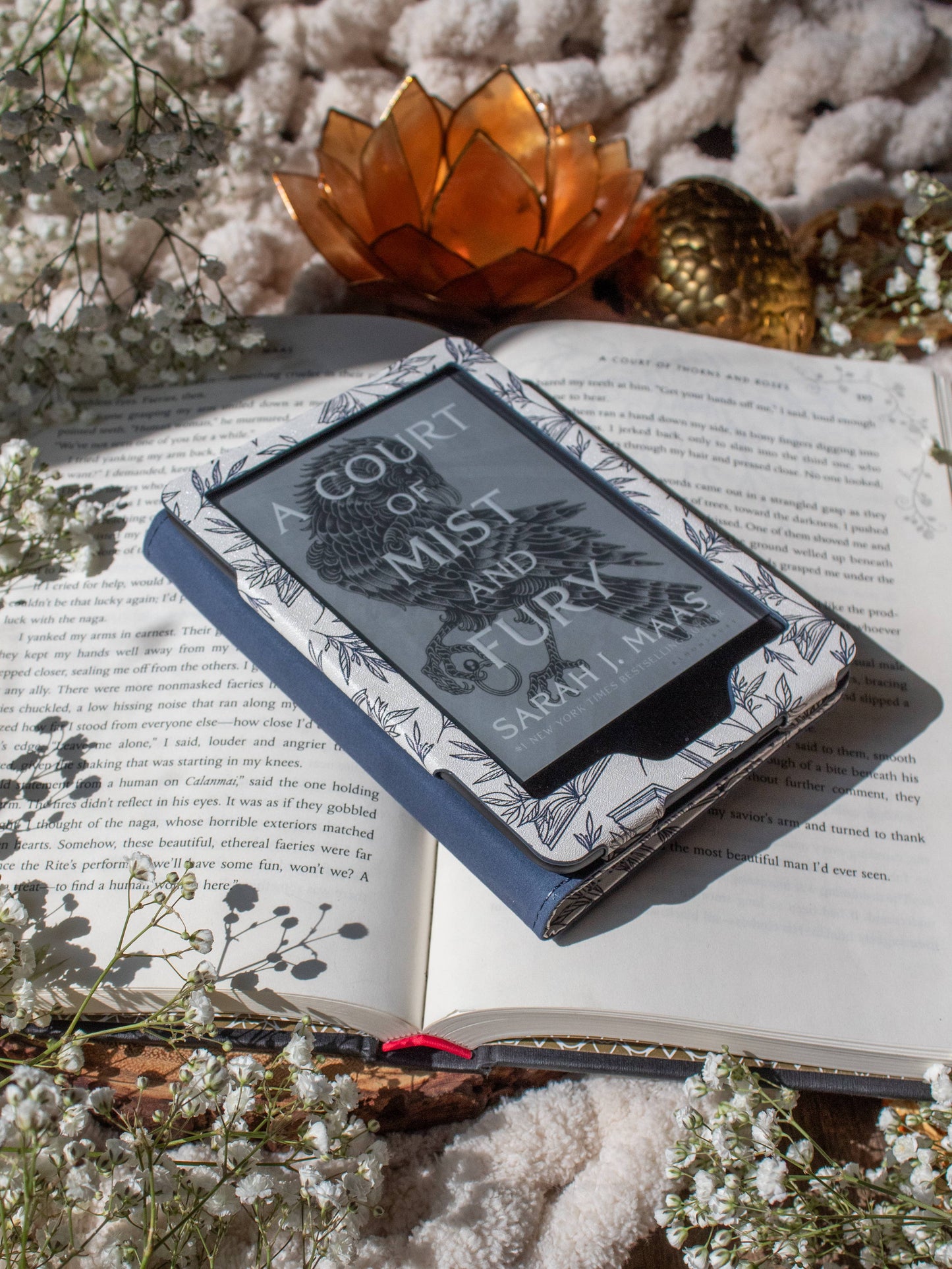 Porcelain Books Kindle Case for a 6.8" Kindle Paperwhite 11 generation
