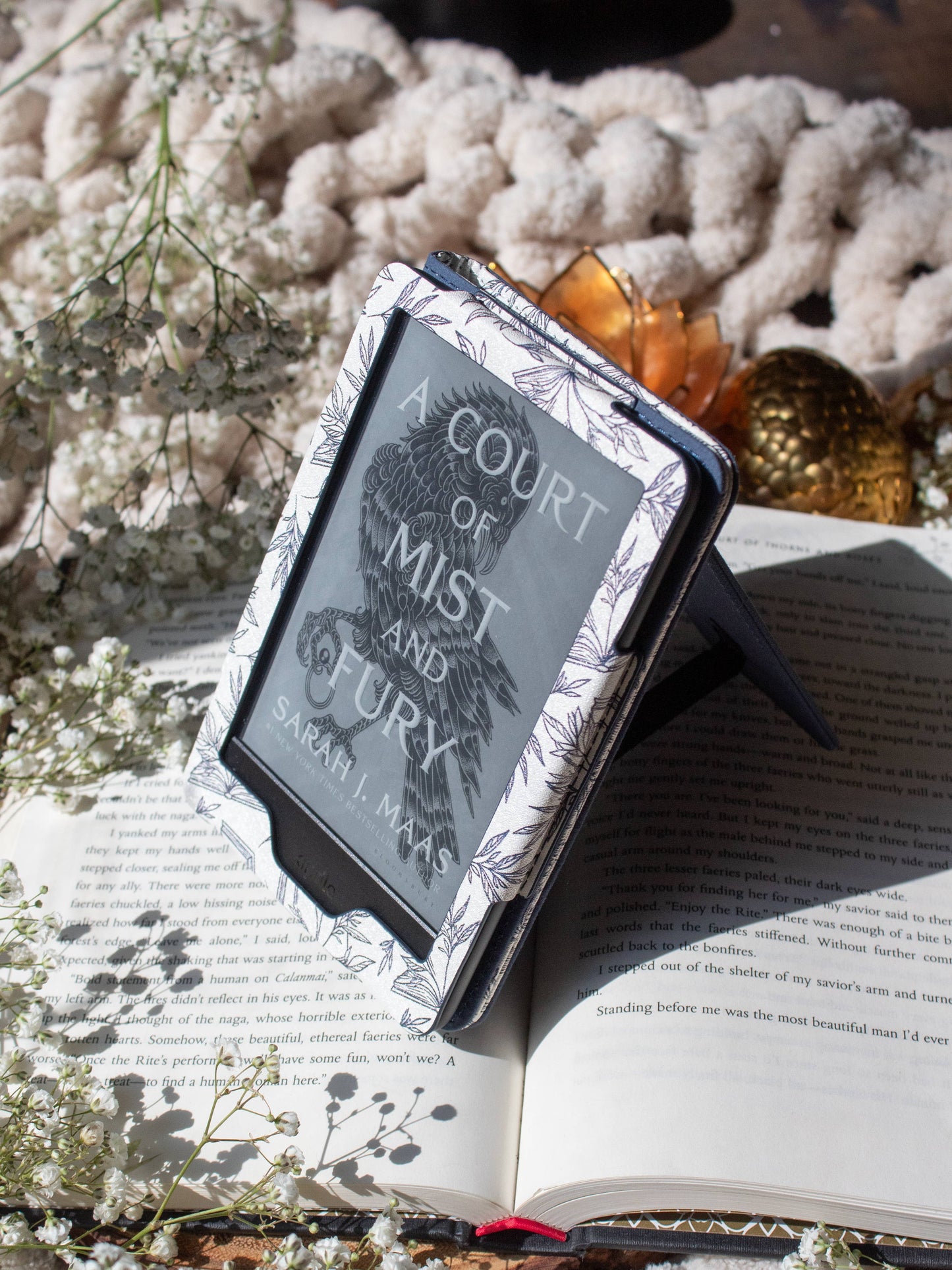 Porcelain Books Kindle Case for a 6.8" Kindle Paperwhite 11 generation