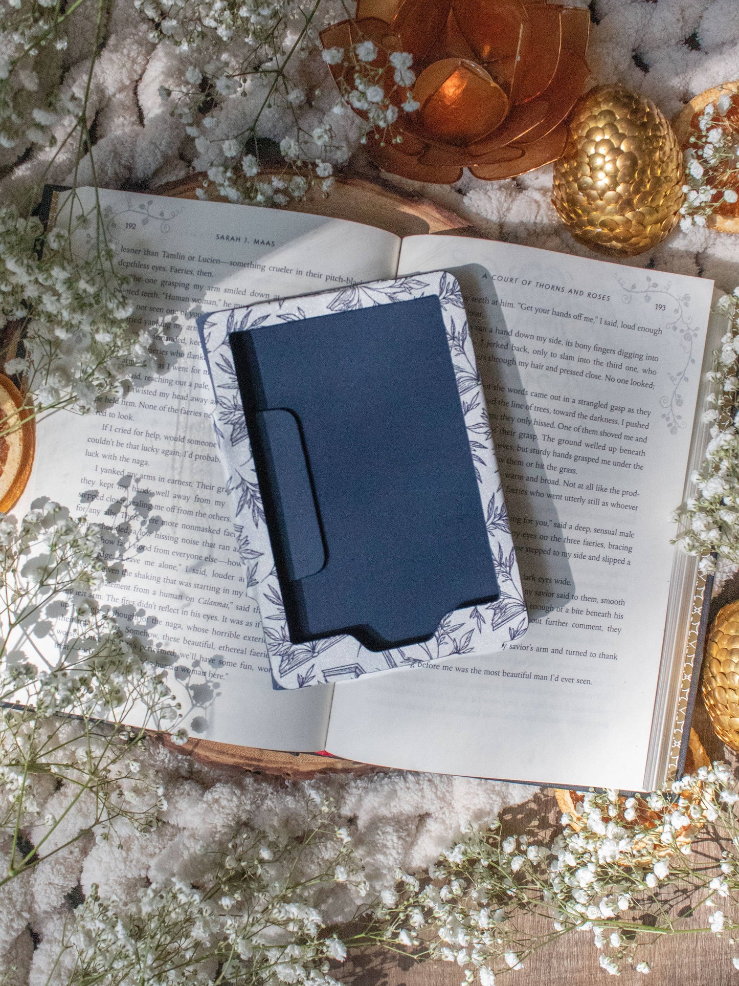 Porcelain Books Kindle Case for a 6.8" Kindle Paperwhite 11 generation