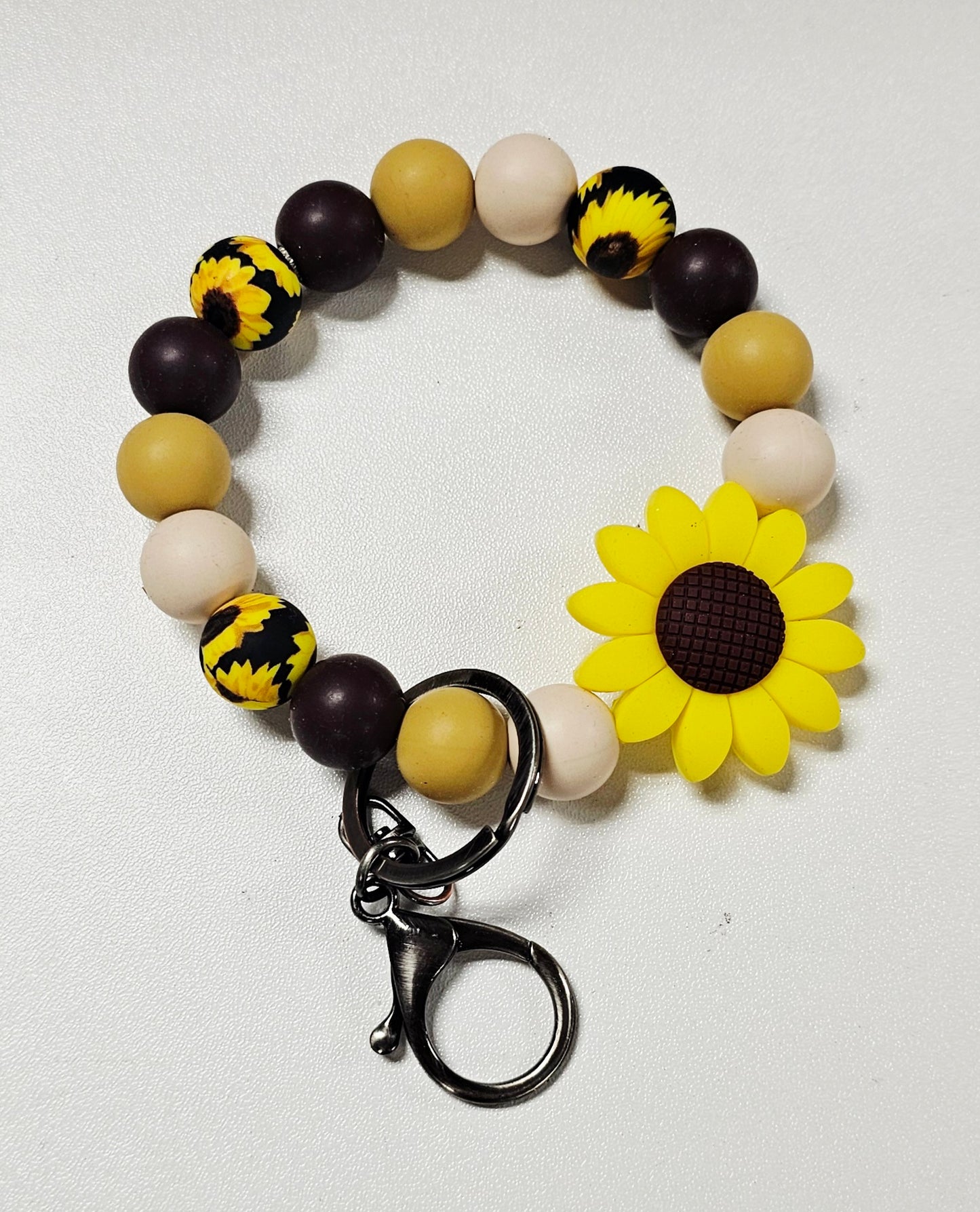 Rustic Sunflower Beaded Wristlet