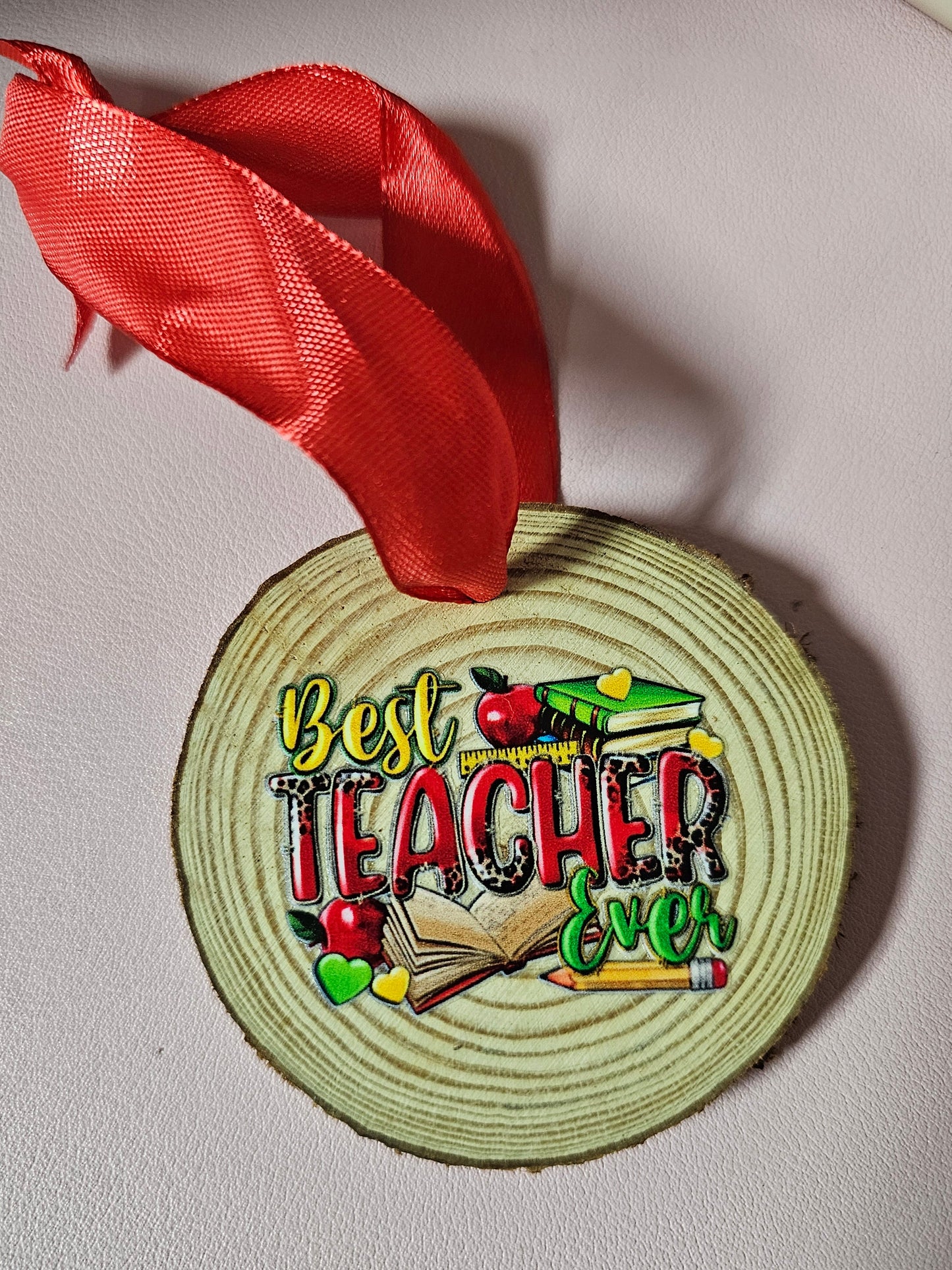 Best Teacher Ever Wood Circle Farmhouse Ornament