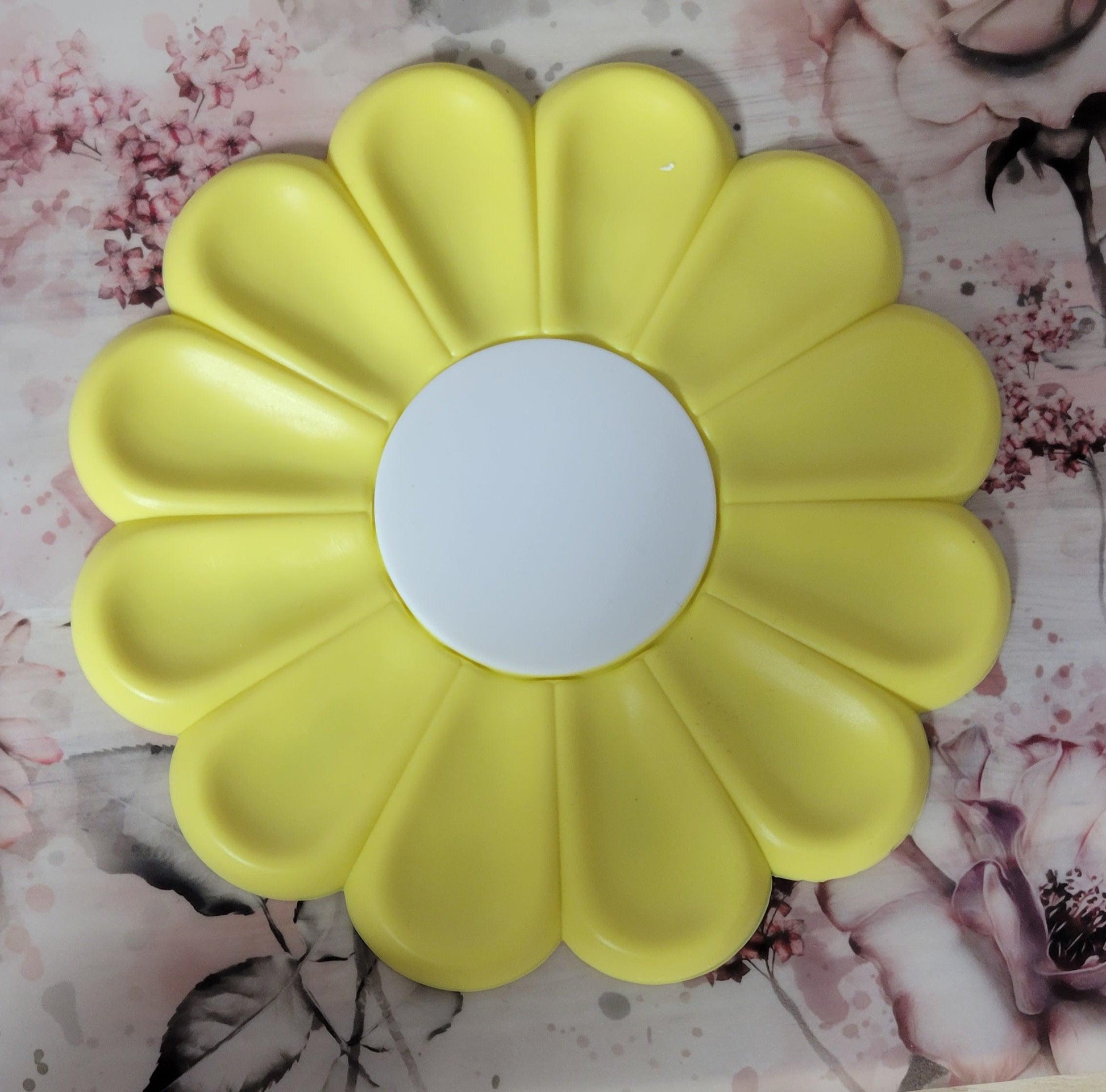 Large Silicone Flower Hotpad/Coaster - Yellow - Simply Graced Mama