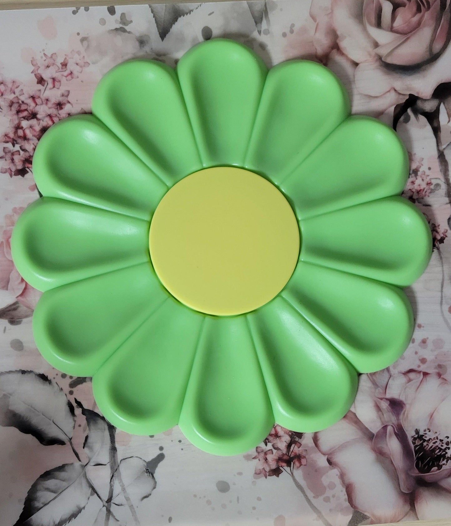 Large Silicone Flower Hotpad/Coaster- Green - Simply Graced Mama