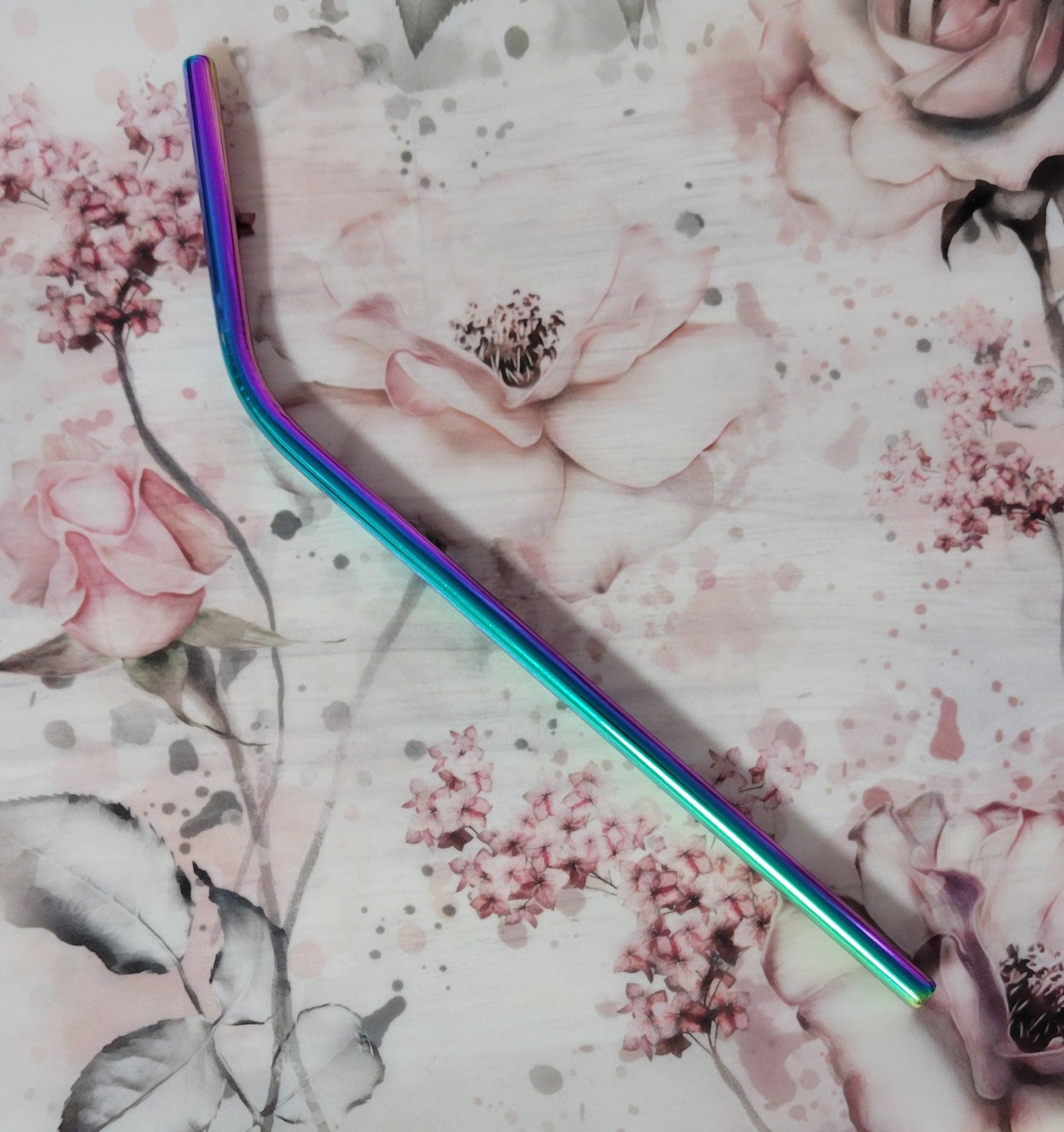 Curved Stainless Steel Straw - Fits 16oz - Holographic - Simply Graced Mama