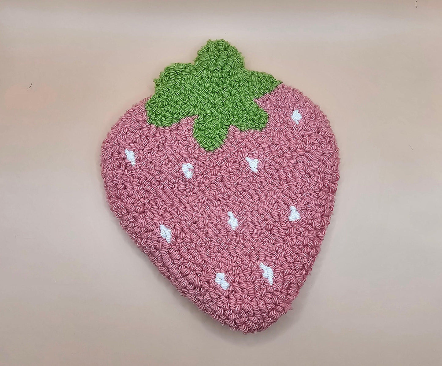 Strawberry Mug Rug - Simply Graced Mama