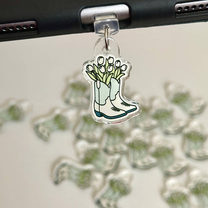 Book Lover USB-C Kindle Charm