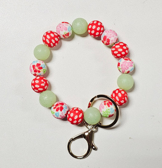 Kiss of Floral Beaded Wristlet